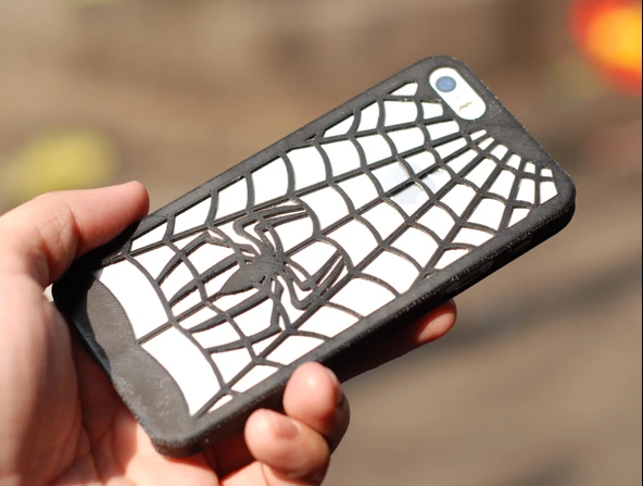 Örümcek Elbisesi Iphone 5 5S Kılıfı (Plastik Aparattır!!!) - 2