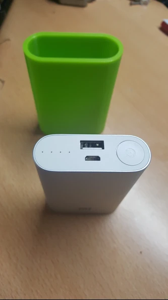 Byr Xiaomi PowerBank 10000 mA/h için Esnek Kapak (Sadece Plastik Aparattır!!!) 3D - 3