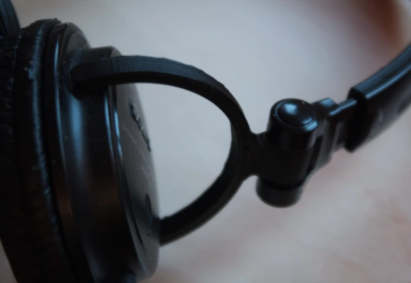 Byr Sony MDR-V150 Kulaklık Tamiri (Plastik Aparattır!!!) 3D - Resim 3