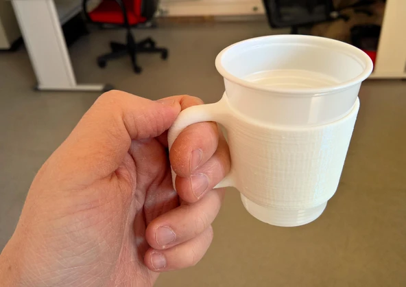 Byr Çay bardağı tutucu (Sadece Plastik Aparattır!!!) 3D - 3