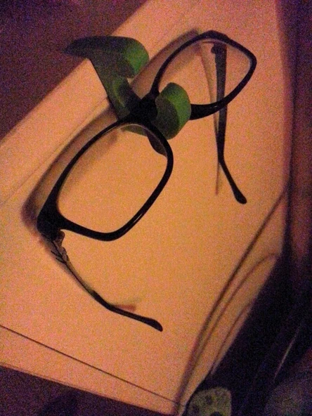 Byr Çarpmaya Karşı Güvenli Çocuk Gözlükleri (masa/dolap) Klipsi (Sadece Plastik Aparattır!!!) 3D