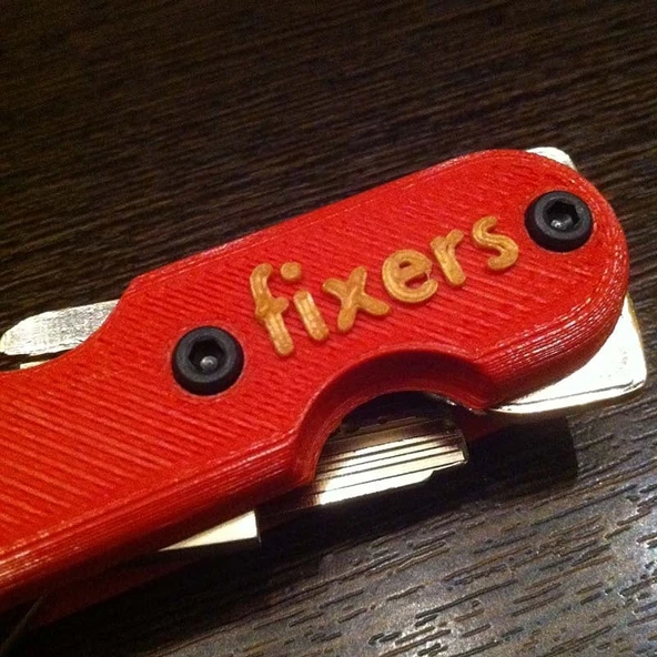 Fixers İsviçre ordusu tarzı anahtarlık (Plastik Aparattır!!!)