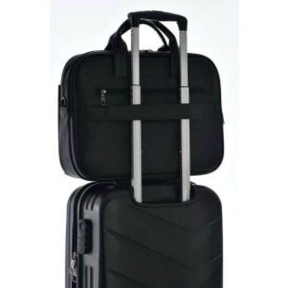 Deri Laptop Çantası 15.6" İnç Evrak Bölmeli 8683255008070 - 8