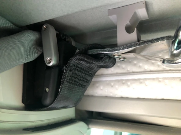 Manuel açılır tavan sabitlemesi için VW California Tutucu T3809842