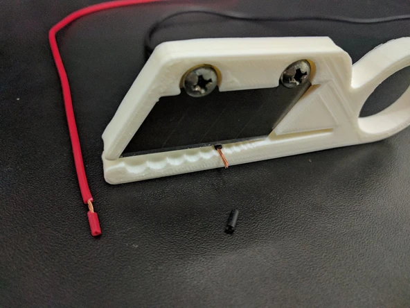 Byr Tel Sıyırıcı (Kesici Bıçak) T2468753 3D - Resim 2