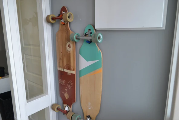Byr Kamyonların içinden geçmek için Longboard duvar montajı T3562883 3D ürün görseli
