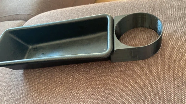 Byr Volvo P1800 Bardaklık T4130392 3D ürün görseli