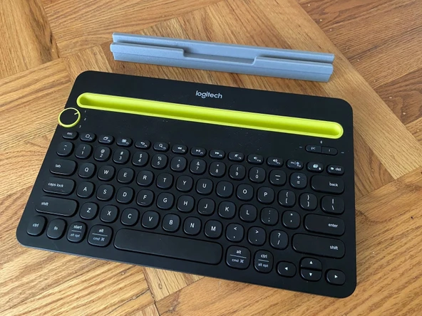 Byr Logitech K480 iPad Pro Adaptörü T4425631 3D ürün görseli