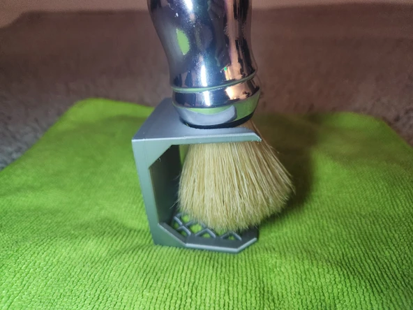 Byr Proraso Omega Tıraş Fırçası tutucusu/stant remixi T6200134 3D ürün görseli