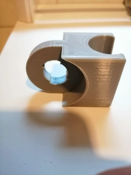 Byr Duş başlığı tutucusunun değiştirilmesi T4794515 3D - Resim 3