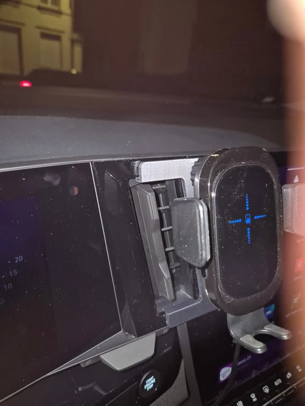 Byr Renault AustralE Havalandırma montajı T6863355 3D ürün görseli