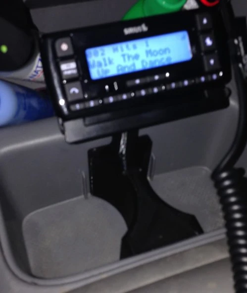 Byr 2007 Toyota Tacoma XM Alıcı Tutucu T1098040 3D ürün görseli