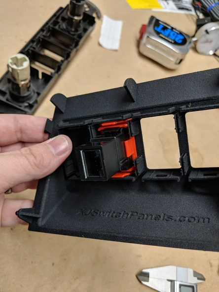 Byr Toyota'dan Jeep'e Anahtar Adaptörü T2781190 3D - Resim 4