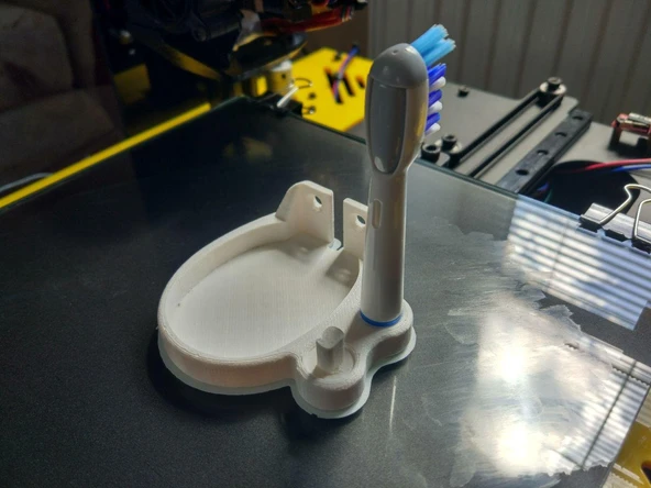 Byr Monolitik gövdeli Oral B duvara montaj aparatı (renkli halka görünür) T2376755 3D ürün görseli