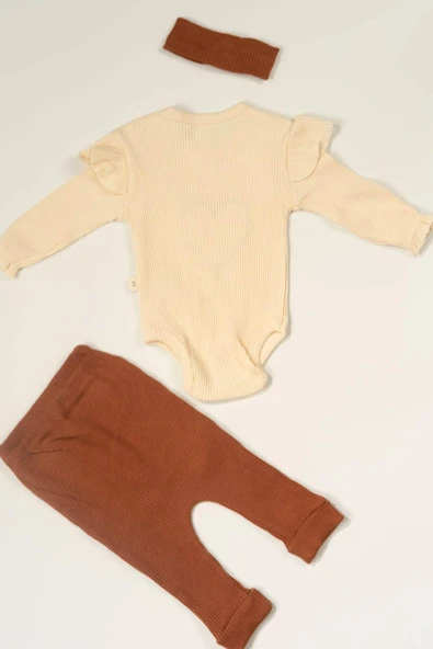 Kalpli Çıtçıtlı  3'lü Kız Bebek Takımı Fırfır Detaylı Krem & kahve - 2