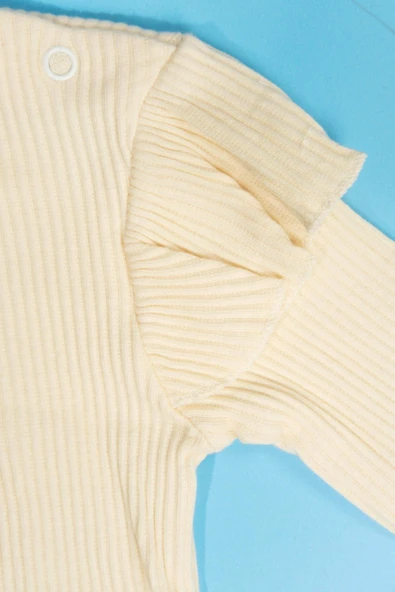 Kalpli Çıtçıtlı  3'lü Kız Bebek Takımı Fırfır Detaylı Krem & Mor - 2