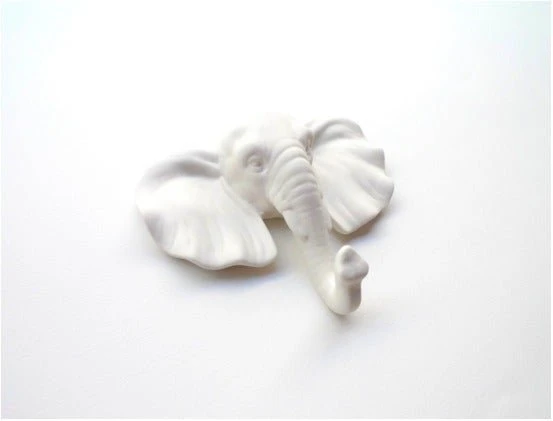 Byr Fil Elbise Askısı Beyaz 1196179 3D