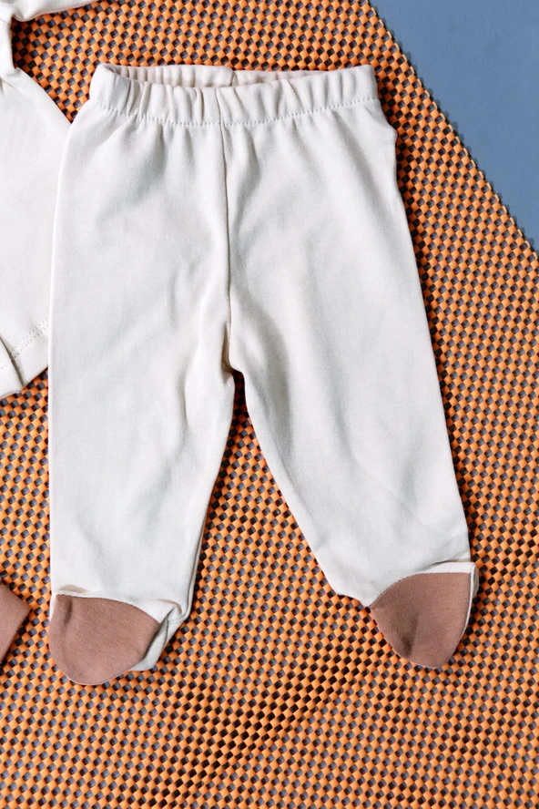 Unisex Papyon Detaylı Şapkalı Bebek Takım Krem Üzerine Parçalı Bej - 3