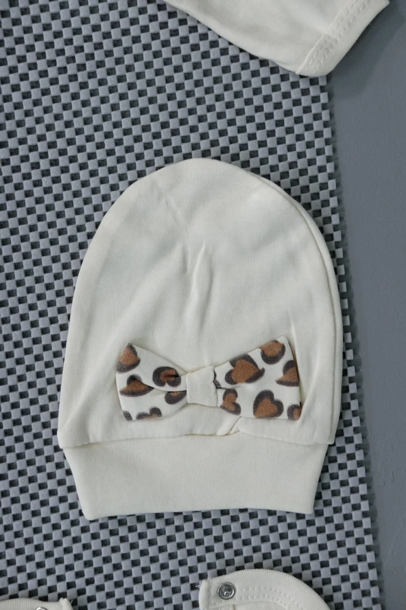 Leopar Desenli 7'li Kız Bebek Zıbın Takımı Krem - 8
