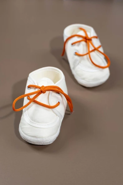 Krem Renkli Bağcıklı Bebek Ayakkabısı Krem