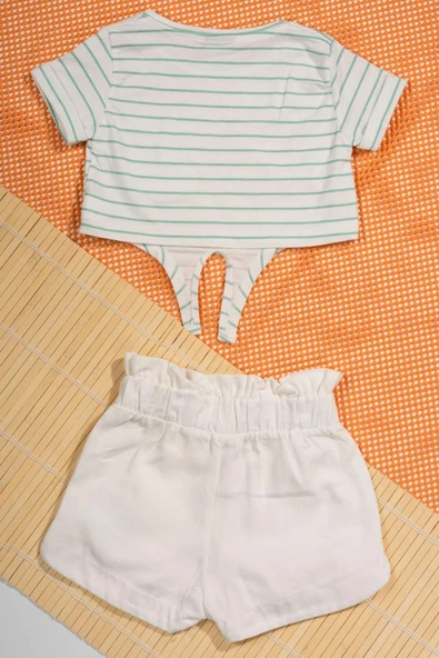 İnce Çizgili Kalp Armalı Body ve Cepli Beyaz Şortlu 2'li Yazlık Bebek Takımı Beyaz - Resim 2