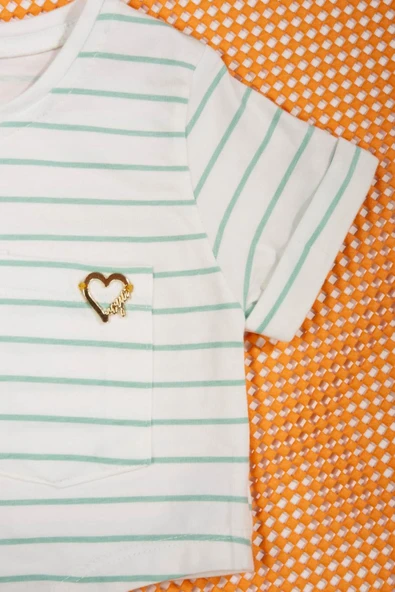 İnce Çizgili Kalp Armalı Body ve Cepli Beyaz Şortlu 2'li Yazlık Bebek Takımı Beyaz - Resim 3