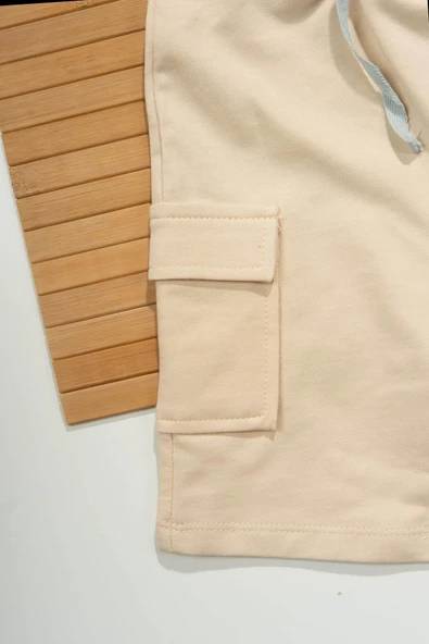 Düğme Detaylı Cepli Tişört ve Cepli Şortlu Erkek Takımı Turkuaz - Resim 4