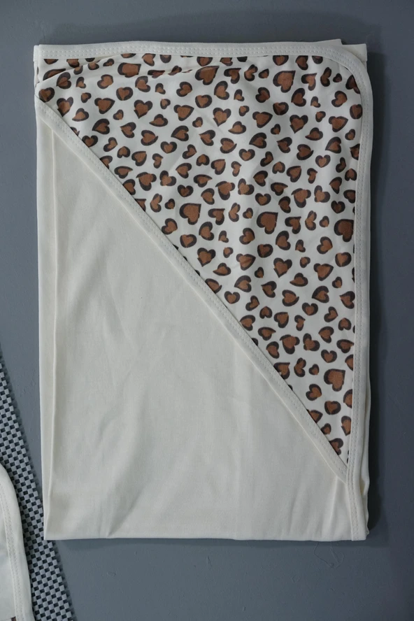 Leopar Desenli 7'li Kız Bebek Zıbın Takımı Krem - 3