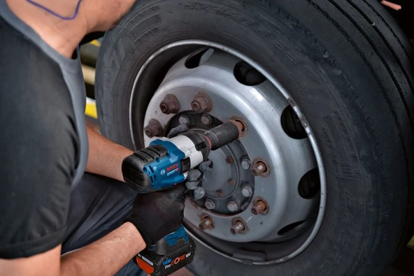 BOSCH GDS 18 V-1000 Şarjlı Somun Sıkma 18 Volt 1/2 Soket (Akü Ve Şarj Aleti Hariç) - 6