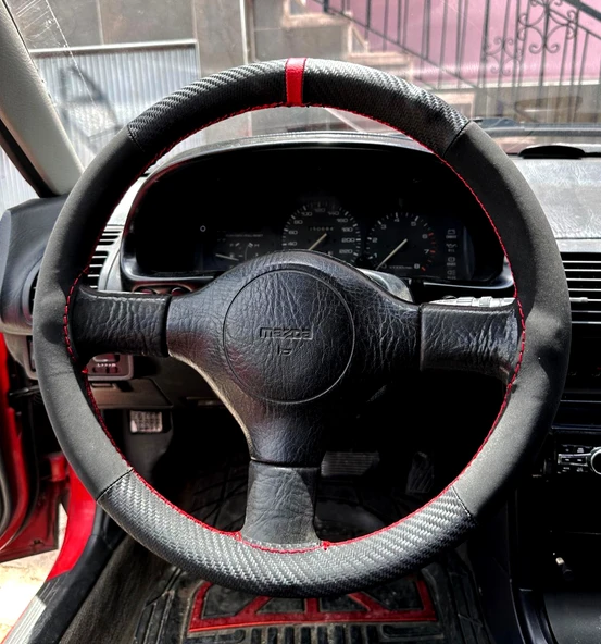 DİKİŞLİ DİREKSİYON KILIFI KARBON NUBUK DERİ KIRMIZI YÜZÜK / DİKİŞLİ MAZDA 323 İÇİN ürün görseli