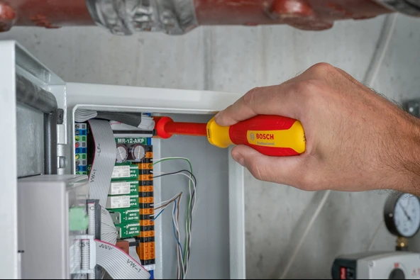 BOSCH Profesyonel İzoleli 1000 Volt 6 Parça Lokma Tornavida Takımı (1600A02NF3) - 7