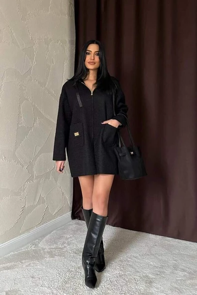 Siyah Armalı Kapşonlu Peluş Ceket