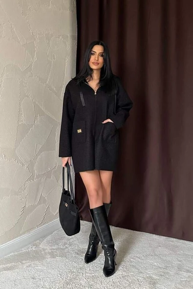 Siyah Armalı Kapşonlu Peluş Ceket - 2