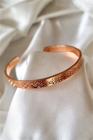 El Yapımı Dövme Unisex Şık Tasarım Kalın Saf Bakır Bilezik Bakır Takı Romatizma Bilekliği ürün görseli