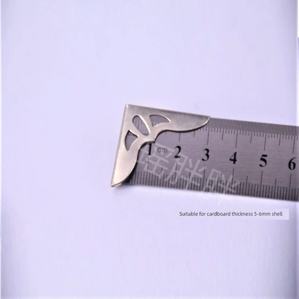 Metal Köşe Koruyucu - 3.0cm Çiçek Kesim Beyaz