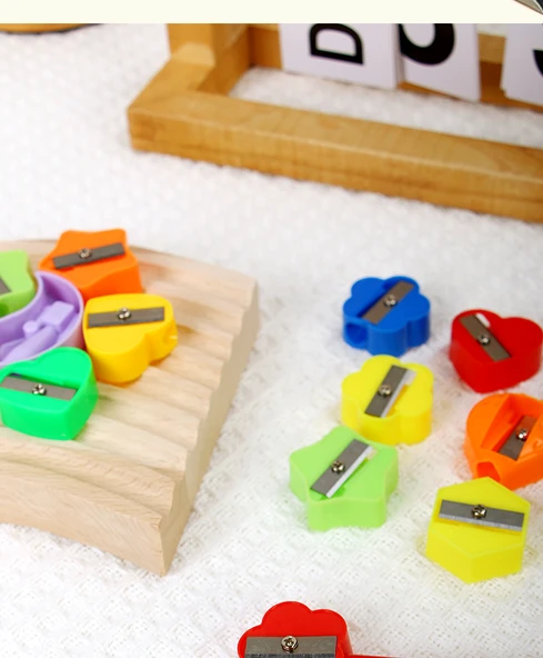 Küçük Boy Mini Kalemtraş - 10'lu Paket Rastgele Şekil Renk - 12