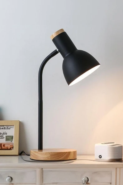 USB LED Masa Lambası siyah Ahşap Tabanlı Modern Dekoratif, Şık Esnek Boyunlu Ofis ve Çalışma Lambası