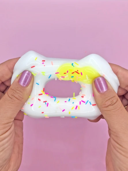 Fiyonklu Donut Taba Squishy Kedi Pati Sıkma 7 cm Pullu Pati Sukuşi - Sarı - Resim 5