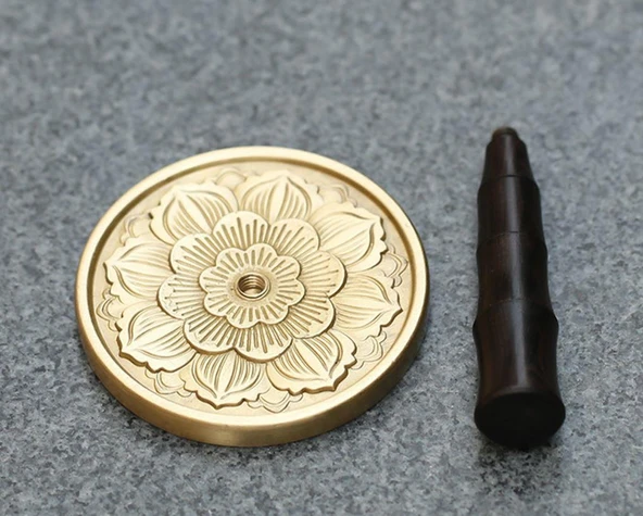 Mühür Mumu Pirinç Damga 50mm 3D Lotus Desen A + Sandal Ağacı Sap - Resim 3