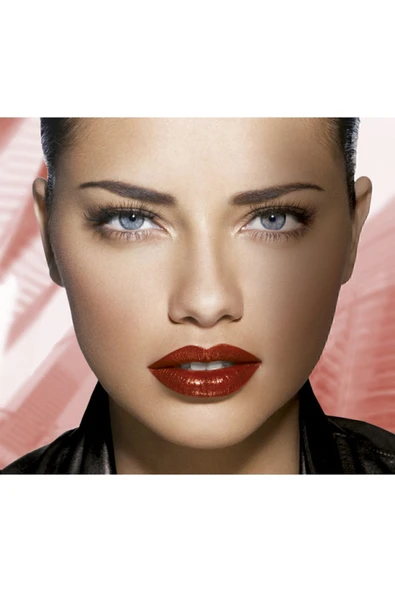 Maybelline New York Hydra Extreme Forbidden Fruit Ruj - 825 Candy Apple - Kırmızı 3600531489076 - 3