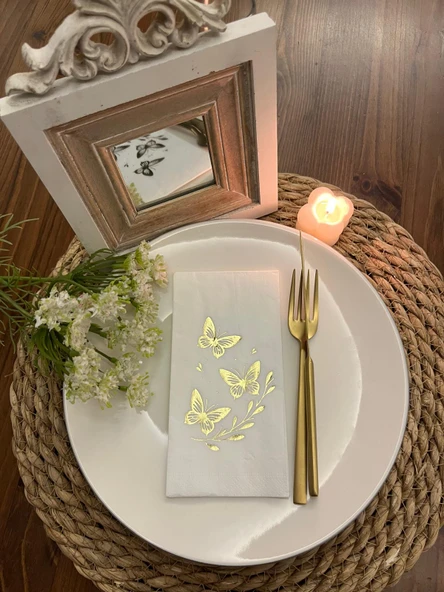 Gold Yaldızlı Beyaz Kelebek Yaprak Detaylı Peçete 16 Adet ürün görseli 1