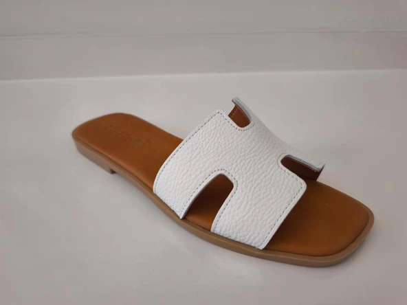 Kadın Deri Terlik Kaymaz Taban Yumuşak  Giydirimli