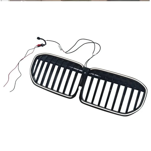 AUTOGP Bmw g11 g12 m760 ön böbrek panjur ızgara ledli 2020 / 2023 - 2