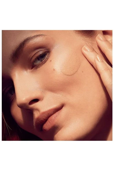 Giordani Gold Yüzü Yormayan Hafif Yapılı Radiant Jel Pompalı Cc Krem 25 Spf - 2