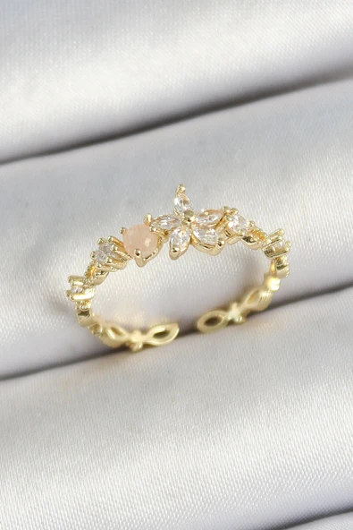 Pirinç Papatya Figürlü Zirkon Taşlı Gold Renk Ayarlanabilir Kadın Yüzük