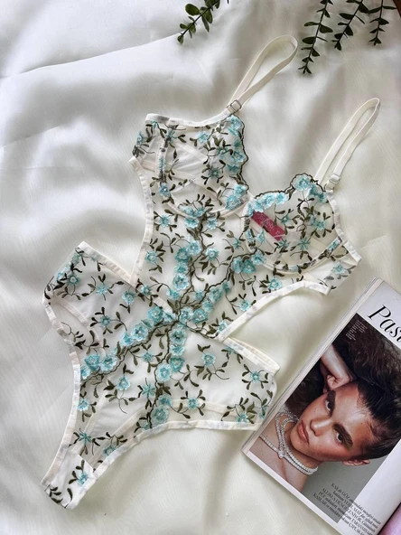 Aria's Closet Yeşil Çiçek Büyük Desenli Bodysuit