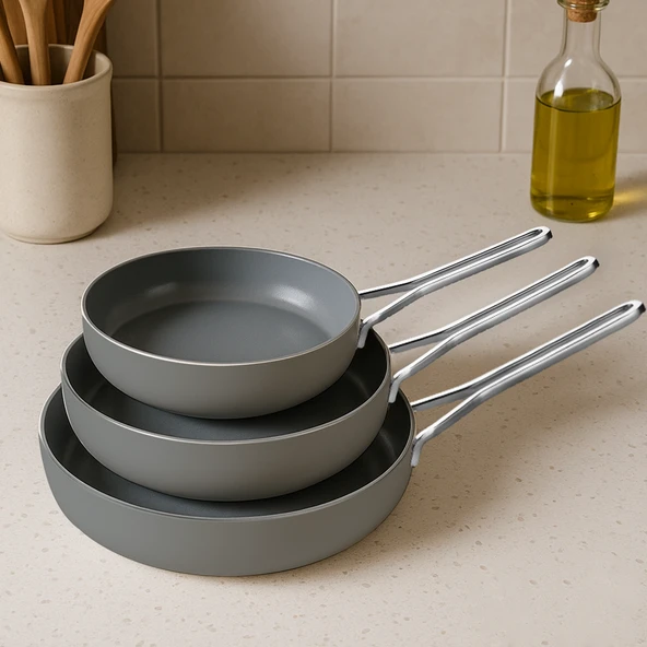 3 Parça Nova Mega Yanmaz Yapışmaz Seramik Tava Seti - Gri ürün görseli 1