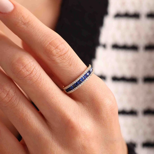 Yarım Tur Altın Yüzük Sapphire