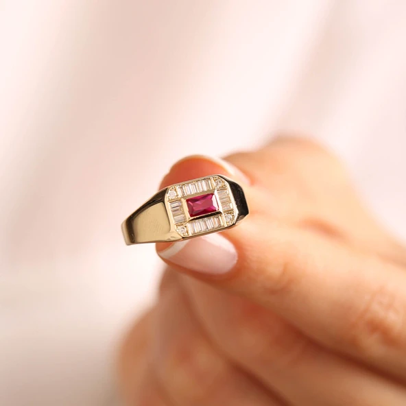 14 Ayar Altın Ruby Yüzük Özel Tasarım Square