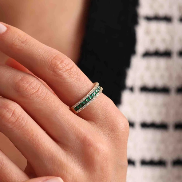 Yarım Tur Altın Yüzük Emerald - 2